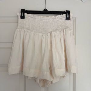 Great shorts to dress up or down! So comfortable and fit really flattering!